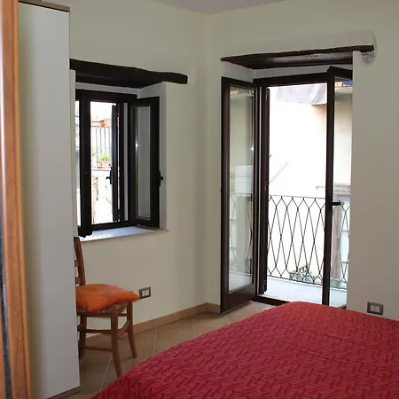 Al Vecchio Molo Daire Cefalù
